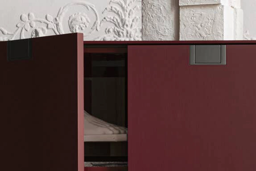 Contenitore Alcor - Maxalto - dettaglio mobile rosse